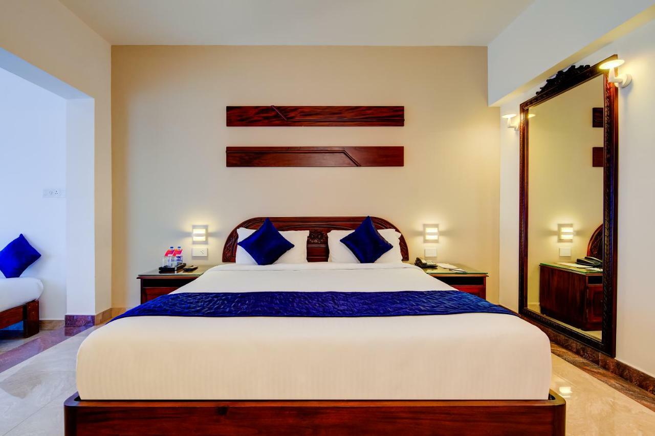 Sterling Hotel 4*